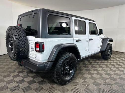 Bright White Clearcoat 2024 Jeep Wrangler Willys