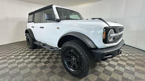 Oxford White 2024 Ford Bronco Wildtrak