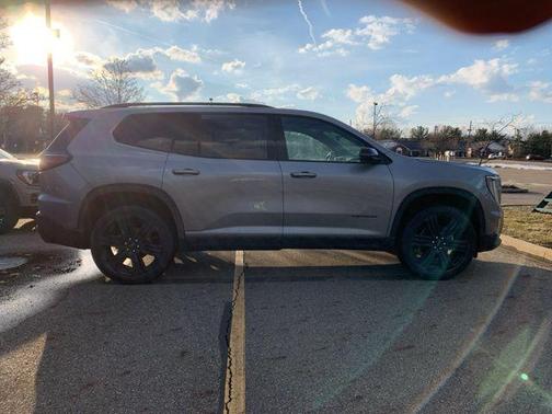 2026 GMC Acadia Elevation AWD