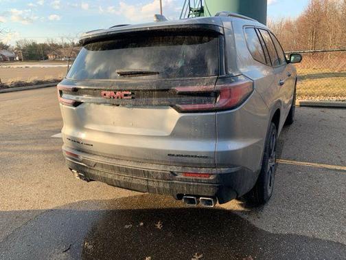 2026 GMC Acadia Elevation AWD