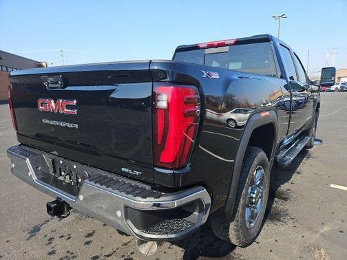 Onyx Black 2026 GMC Sierra 2500 SLT