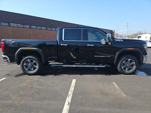 Onyx Black 2026 GMC Sierra 2500 SLT