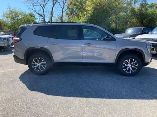 2026 GMC Acadia AWD AT4