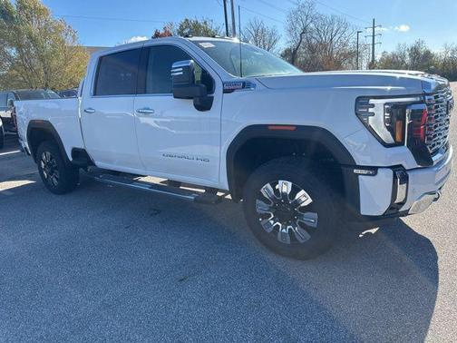 2025 GMC Sierra 2500 Denali