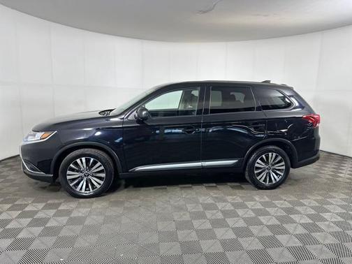 2019 Mitsubishi Outlander ES