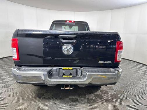 2022 RAM 2500 Tradesman Regular Cab 4x4 8' Box