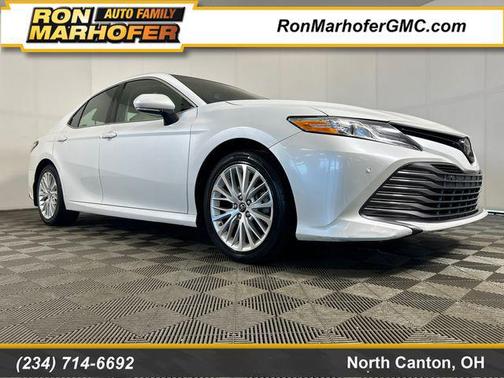 Wind Chill Pearl 2018 Toyota Camry XLE