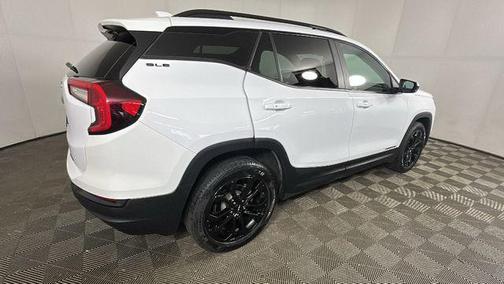 Summit White 2022 GMC Terrain SLE