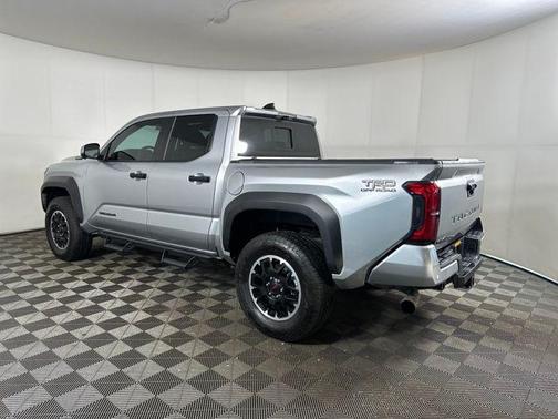 2025 Toyota Tacoma Hybrid 4D Crew Cab 4WD