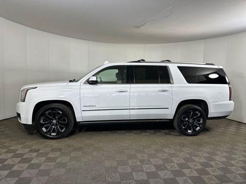 Summit White 2020 GMC Yukon XL Denali
