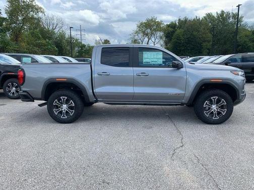 2025 GMC Canyon AT4