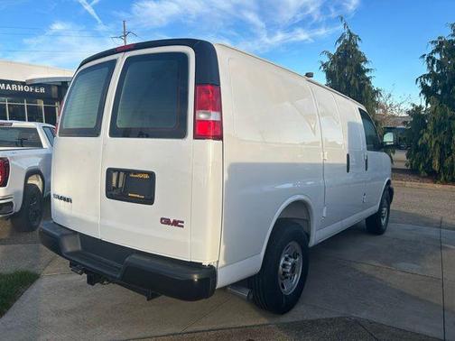 2025 GMC Savana 2500 Work Van