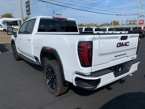 2025 GMC Sierra 2500 AT4