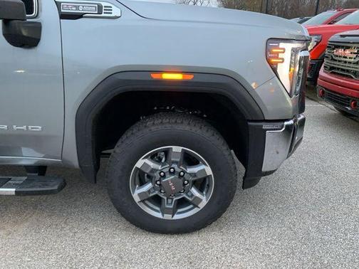 2025 GMC Sierra 2500 SLT