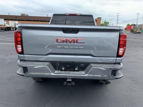 2025 GMC Sierra 2500 SLE