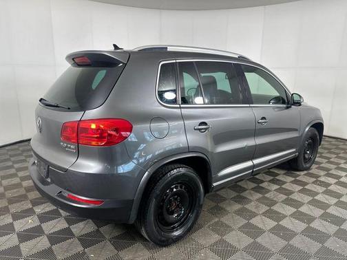 2014 Volkswagen Tiguan 4MOTION Auto R-Line