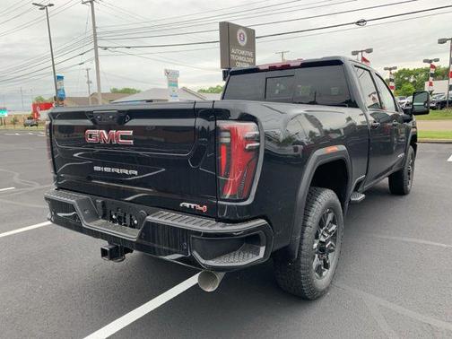 2025 GMC Sierra 2500 AT4