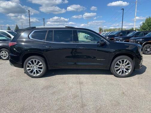 2025 GMC Acadia Denali
