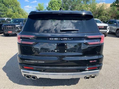 2025 GMC Acadia Denali