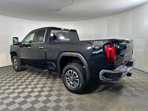 2021 GMC Sierra 2500 SLT