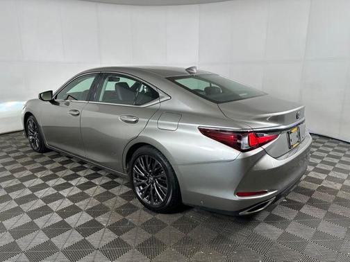 2020 Lexus ES 350 Base