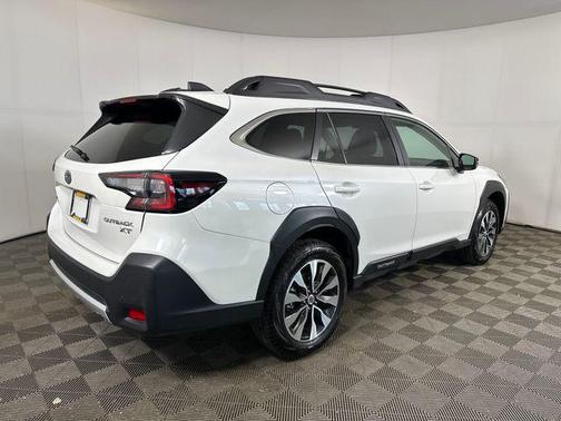 Crystal White Pearl 2024 Subaru Outback Limited XT