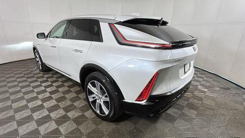 Crystal White Tricoat 2024 Cadillac LYRIQ Tech