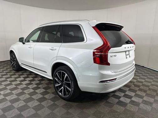 2023 Volvo XC90 B6 Plus 7-Seater