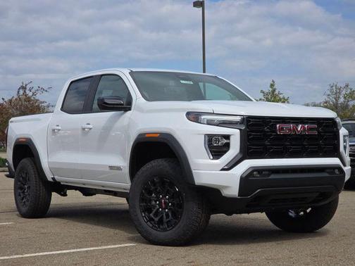 Summit White 2026 GMC Canyon Elevation