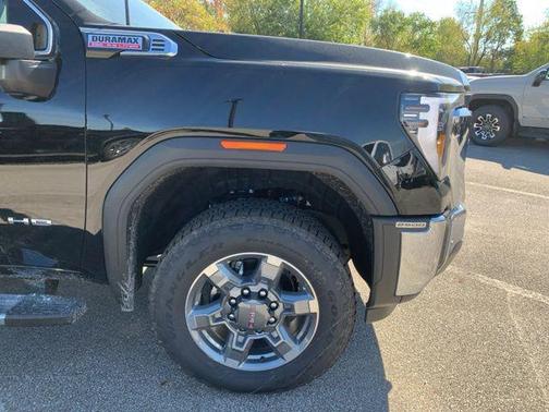 2025 GMC Sierra 2500 SLT
