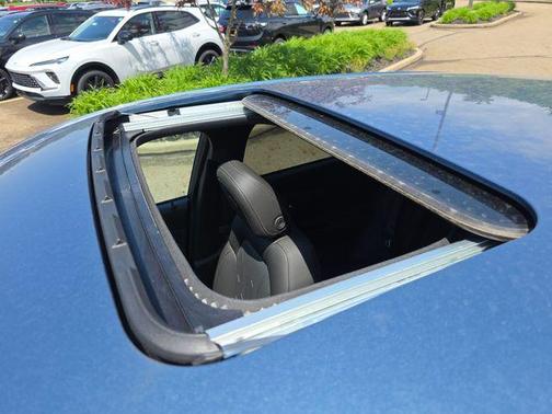 Ocean Blue Metallic 2026 Buick Envista Avenir FWD