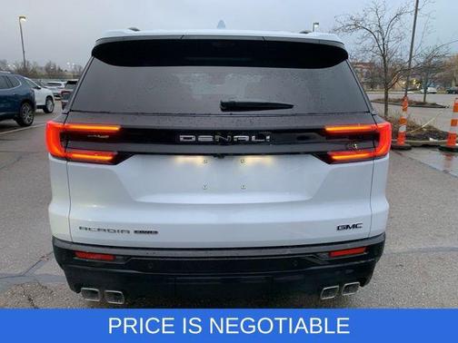 2026 GMC Acadia Denali