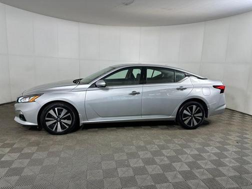 2022 Nissan Altima 2.5 SL