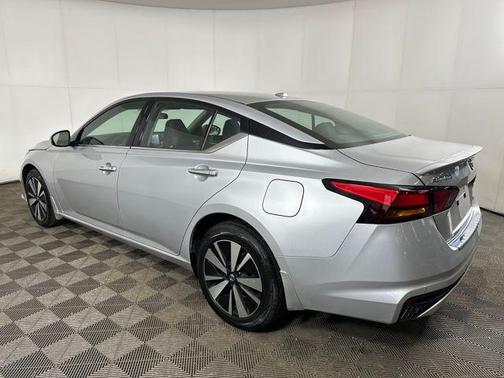 2022 Nissan Altima 2.5 SL