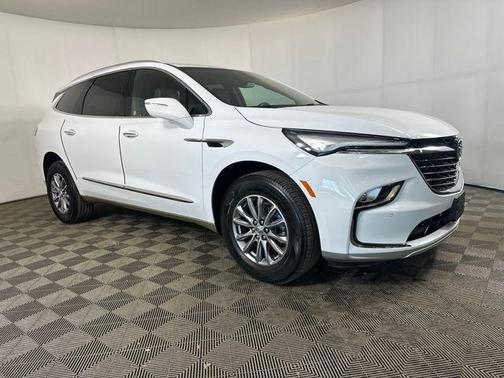 2023 Buick Enclave Essence FWD