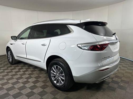 2023 Buick Enclave Essence FWD