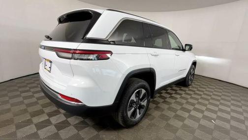 Bright White Clearcoat 2022 Jeep Grand Cherokee 4xe Base