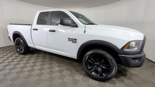Bright White Clearcoat 2022 RAM 1500 Classic Warlock Quad Cab 4x4 6'4' Box