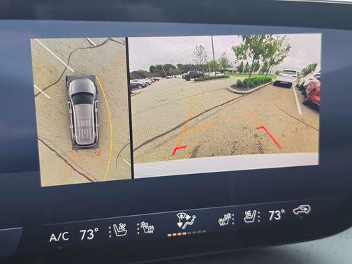 Iridescent White Tricoat 2026 Buick Enclave Avenir FWD