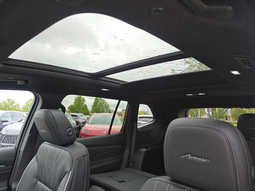 Iridescent White Tricoat 2026 Buick Enclave Avenir FWD