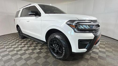 Star White Metallic Tri-Coat 2024 Ford Expedition Timberline