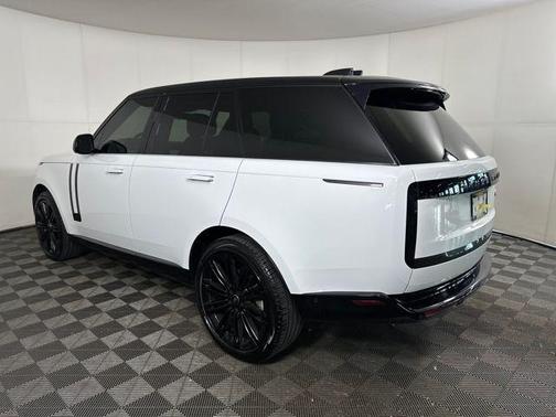 2022 Land Rover Range Rover P400 SE