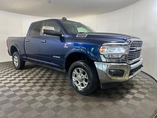 2022 RAM 2500 Laramie Crew Cab 4x4 6'4' Box