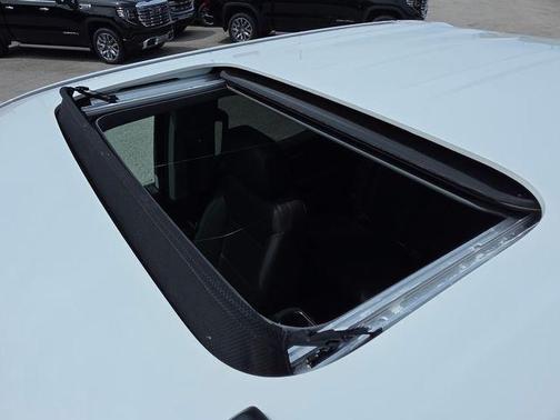 Summit White 2026 GMC Sierra 1500 Elevation
