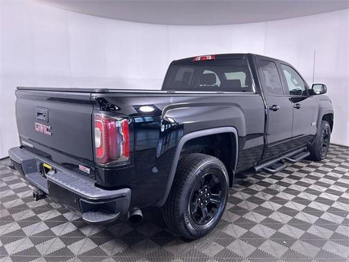 Onyx Black 2016 GMC Sierra 1500 SLT