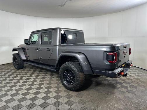 Granite Crystal Metallic Clearcoat 2022 Jeep Gladiator Mojave 4x4