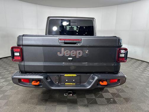 Granite Crystal Metallic Clearcoat 2022 Jeep Gladiator Mojave 4x4