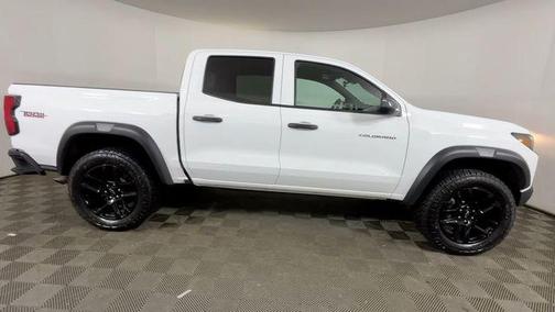 Summit White 2025 Chevrolet Colorado Trail Boss