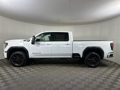 2025 GMC Sierra 2500 AT4