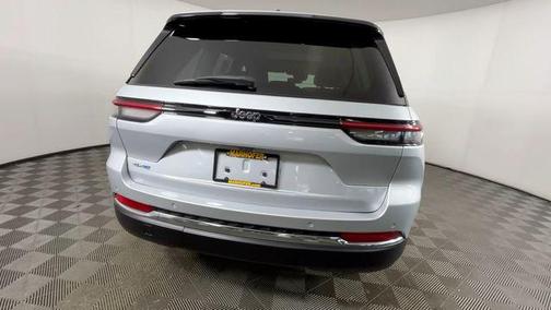 Silver Zynith 2022 Jeep Grand Cherokee 4xe Base